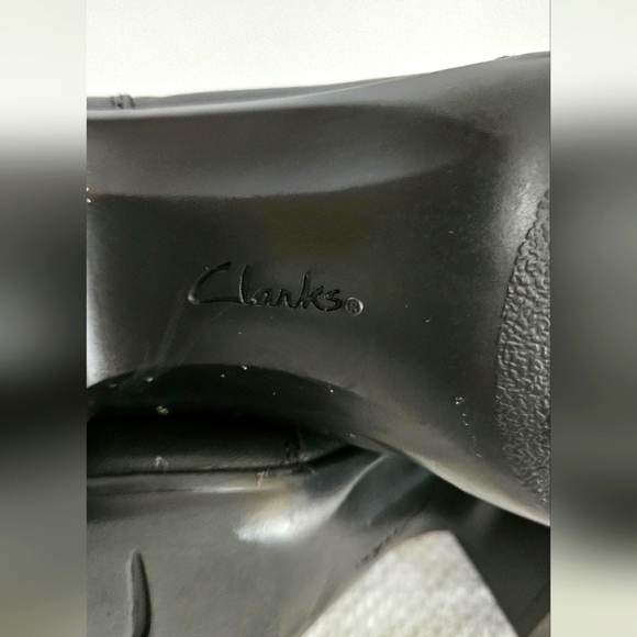 Clarks Collection Womens Emslie Monet SZ 7.5M Leather Ankle Booties Heel… - Picture 6 of 9